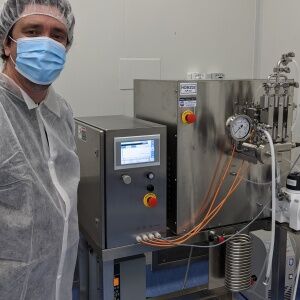 High pressure homogeniser