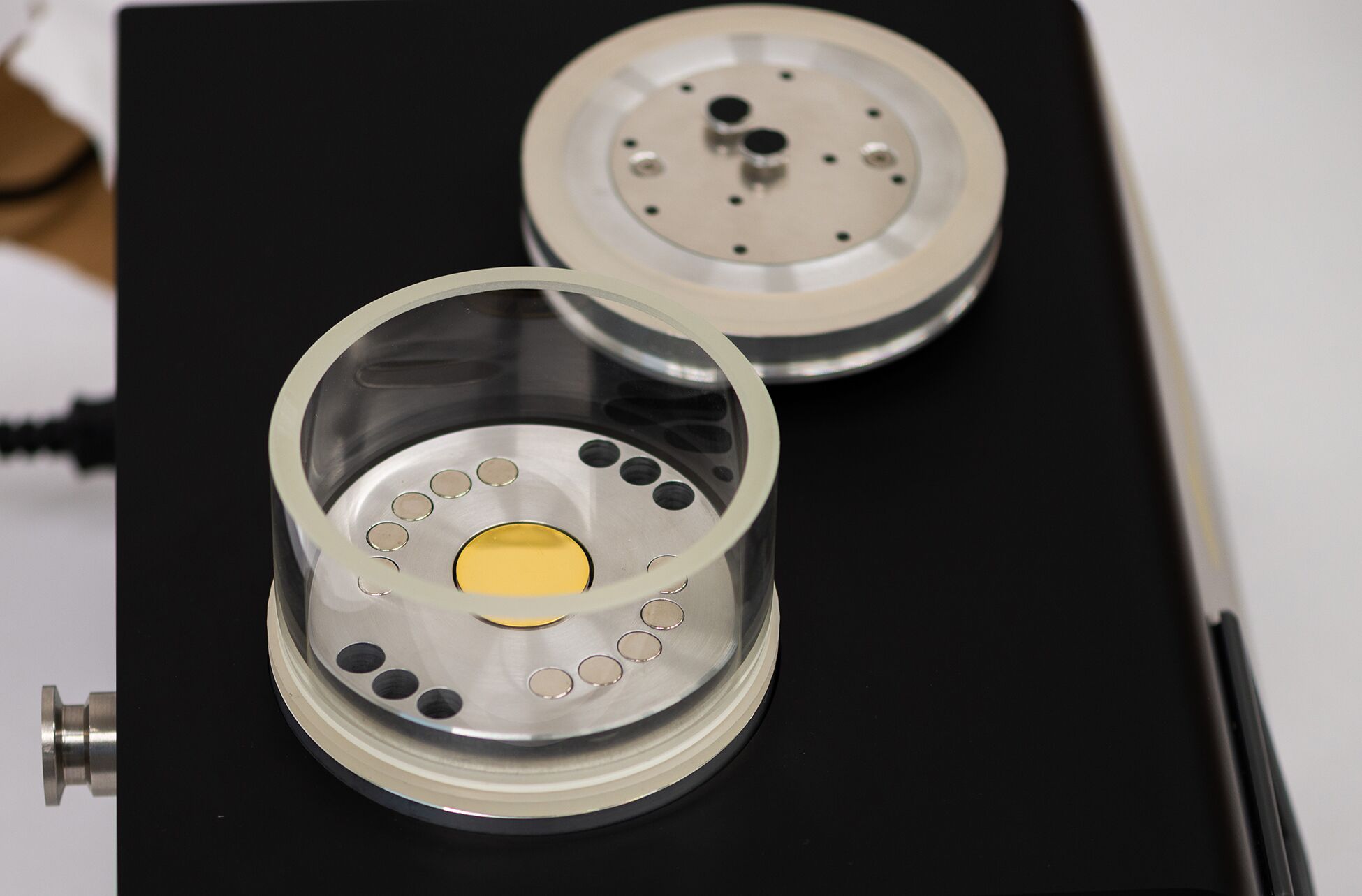 plasma reactor and lid