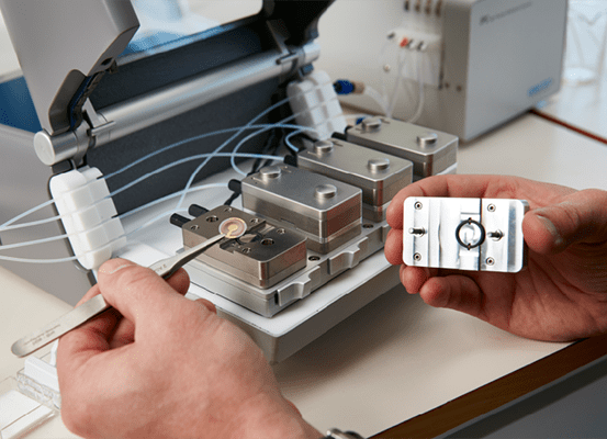 How Quartz Crystal Microbalance Works to Measure Surface & Thin Film Interactions