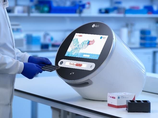 In-Solution Affinity Measurement of a Drug-Induced Protein Complex